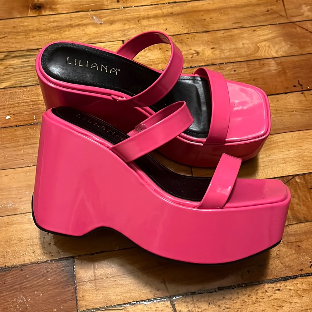 Pink patent platforms